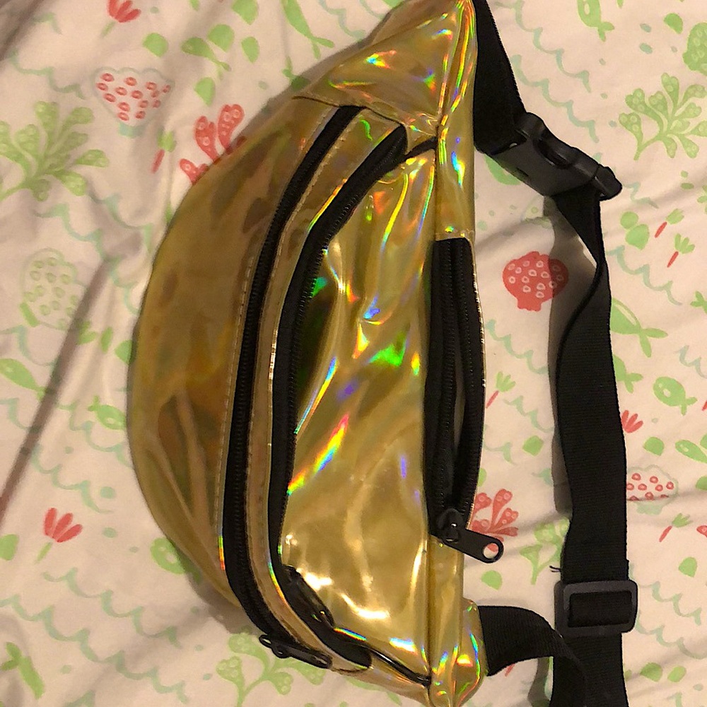 Fannypack . one size.